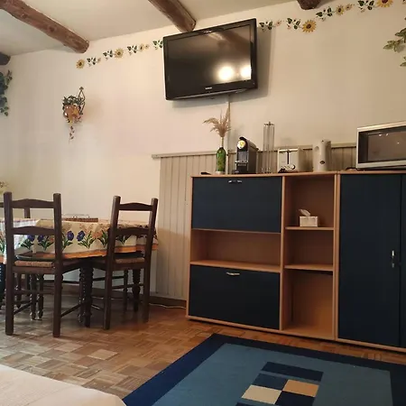 Confortable Au Pied Des Pistes Avec Terrasse - Fr-1-804-55 شقة Enchastrayes